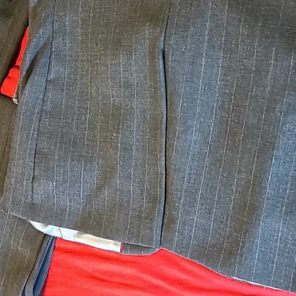 Lyndon-  Pants38x29, 42S Single Vent Coat, Pleated, Gray Stripe Pants